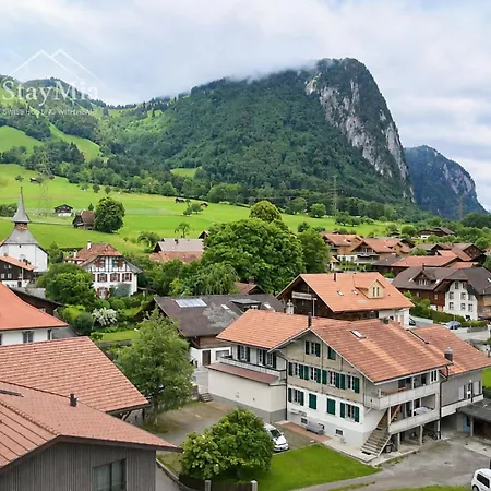 Staymia- Swiss Family Retreat Daire